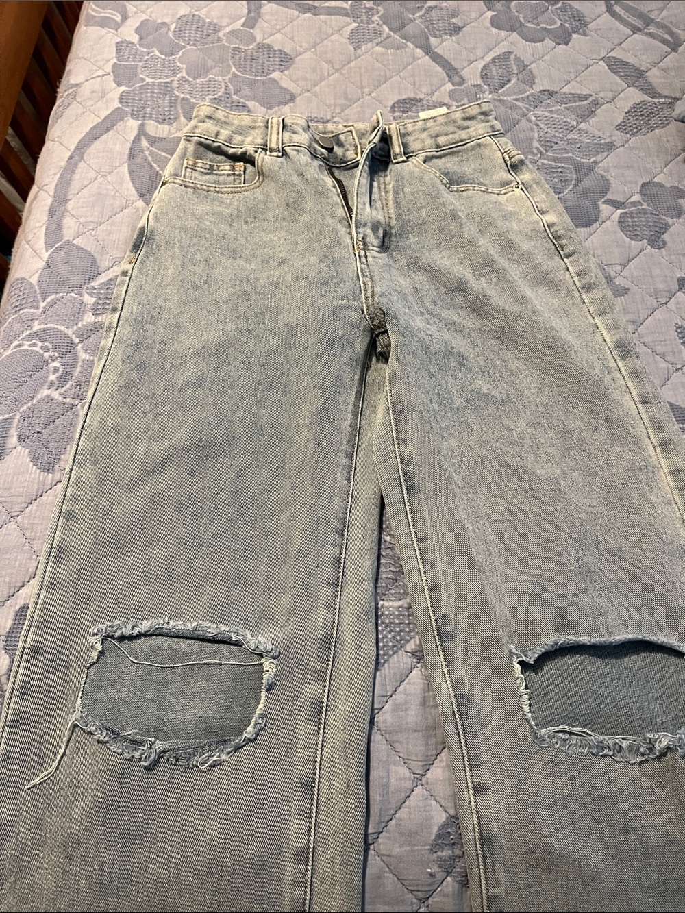 SHEIN Light Wash Ripped Skinny Jeans